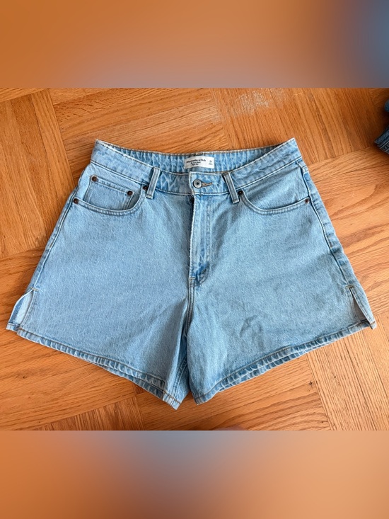 Abercrombie & Fitch Pants - Abercrombie and Fitch High-Rise Dad short